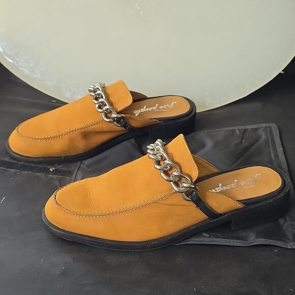 Free People Vida Camel Leather Exterior Mules Silver Chain Toe-Box Lady 40 Nwob - Picture 1 of 16